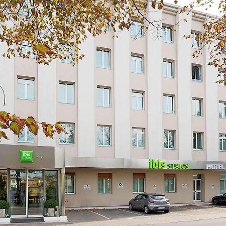 Ibis Styles Parma Toscanini Экстерьер фото
