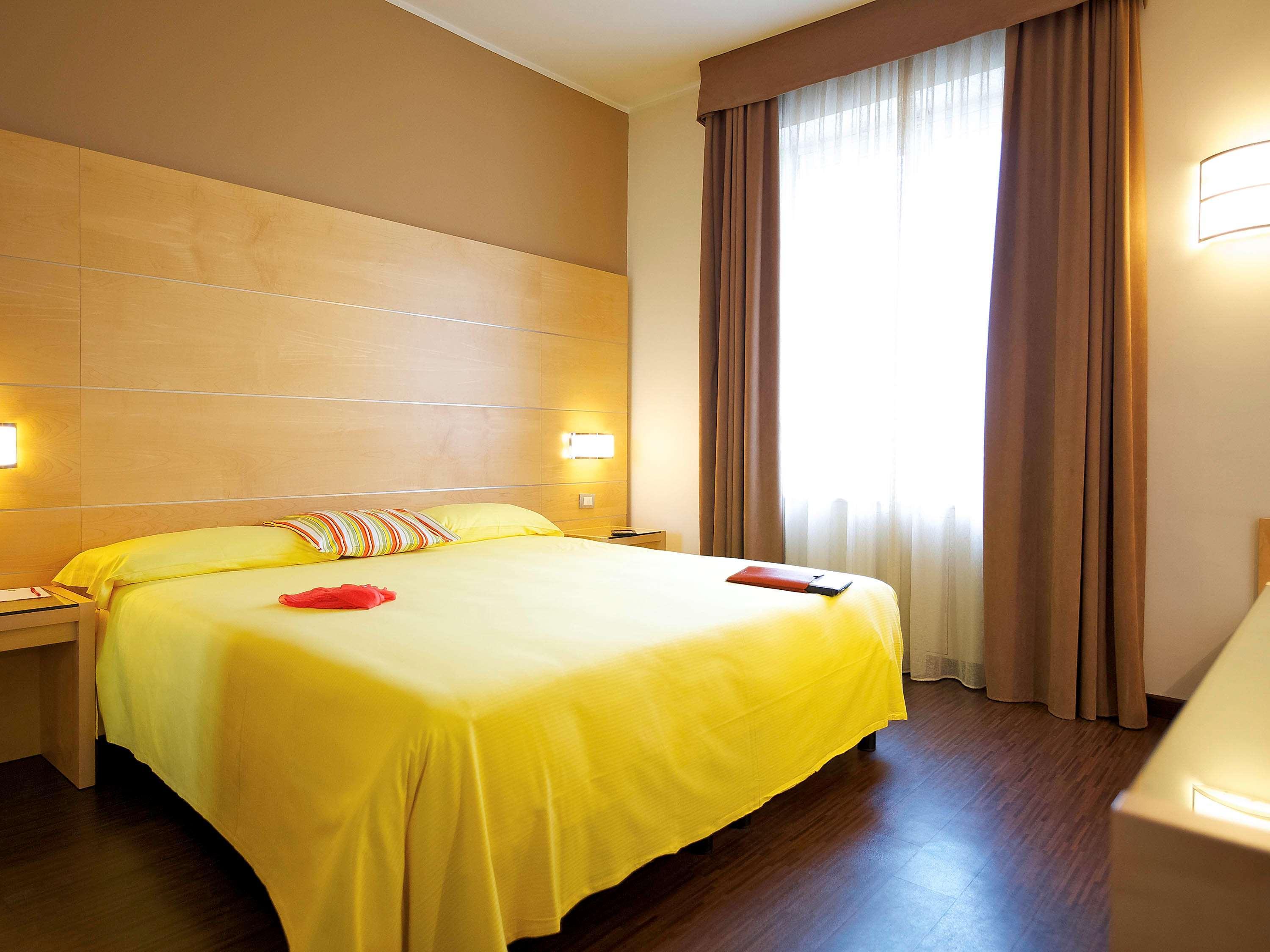 Ibis Styles Parma Toscanini Экстерьер фото