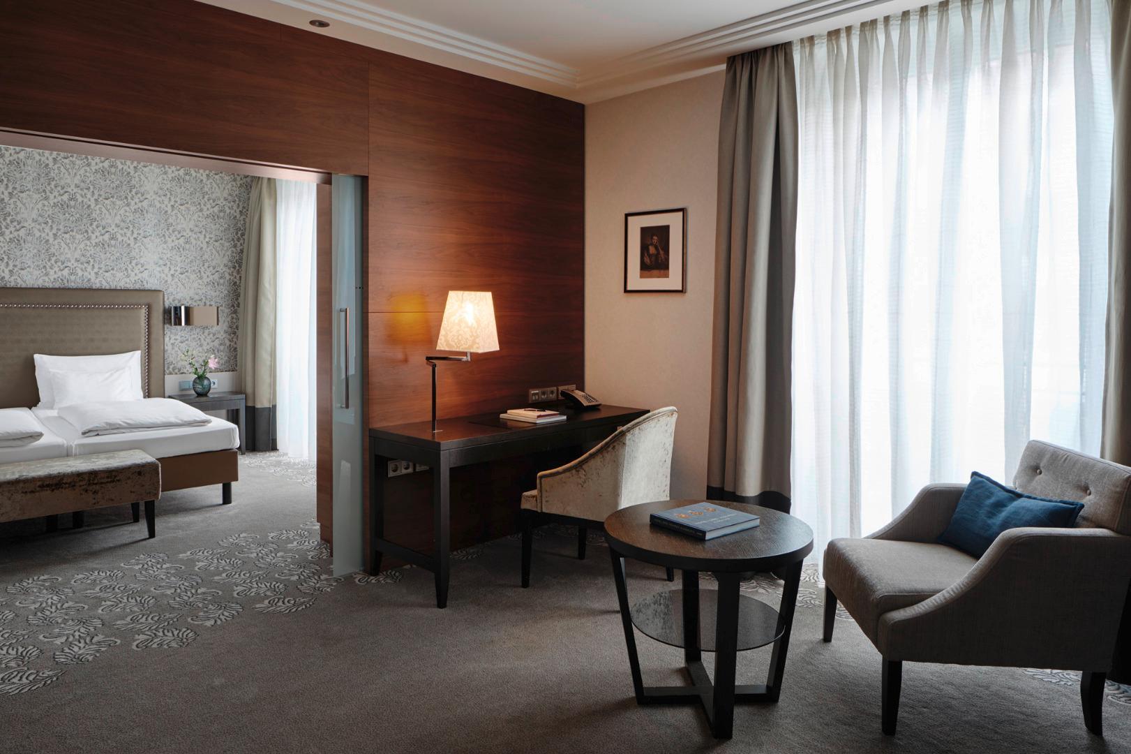 Ibis Styles Parma Toscanini Экстерьер фото