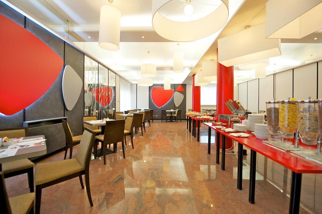 Ibis Styles Parma Toscanini Экстерьер фото