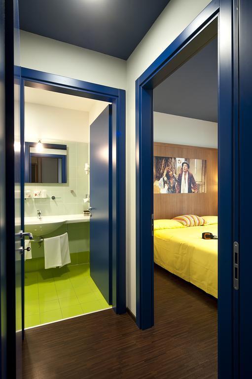 Ibis Styles Parma Toscanini Экстерьер фото