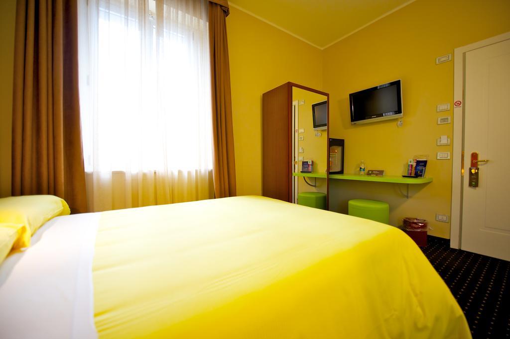 Ibis Styles Parma Toscanini Экстерьер фото