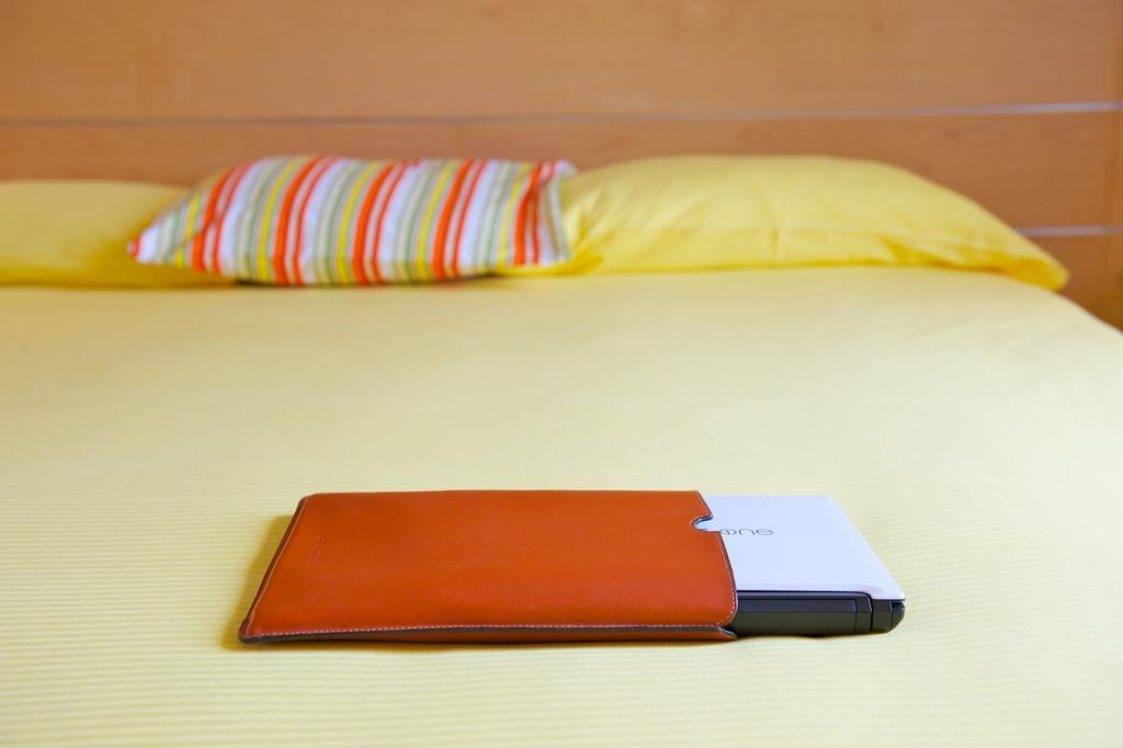 Ibis Styles Parma Toscanini Экстерьер фото