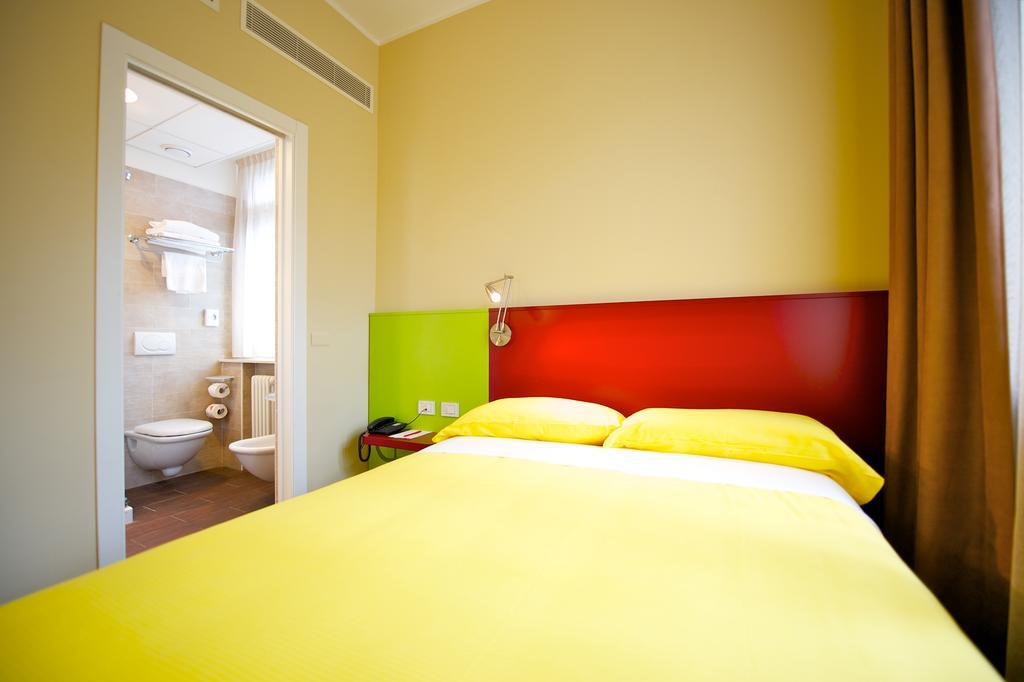 Ibis Styles Parma Toscanini Экстерьер фото