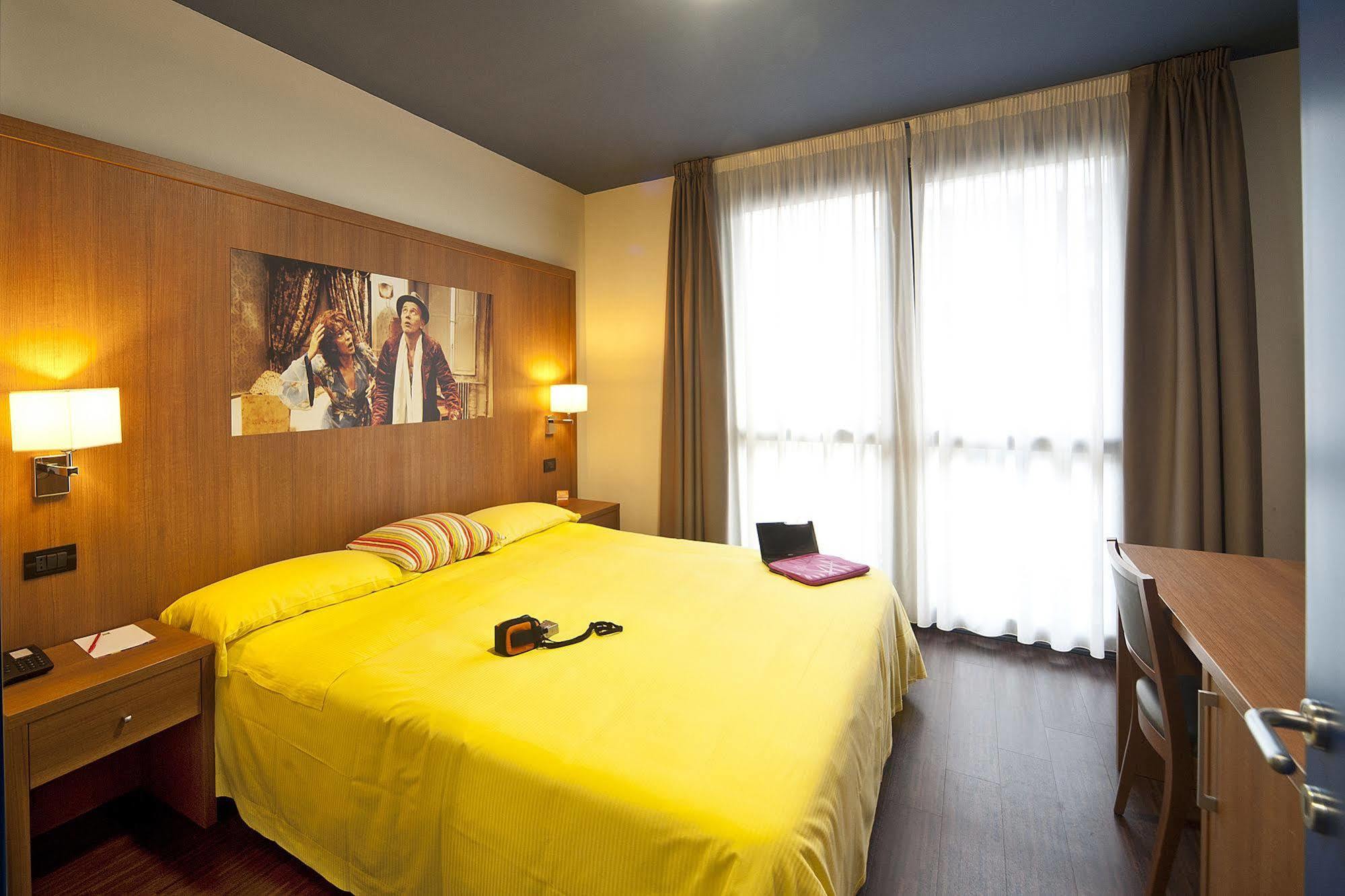 Ibis Styles Parma Toscanini Экстерьер фото